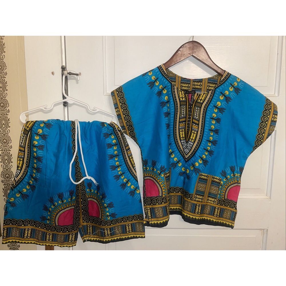 La Roche Casual Cotton Outfit Blue Yellow Red Repeating Patterns